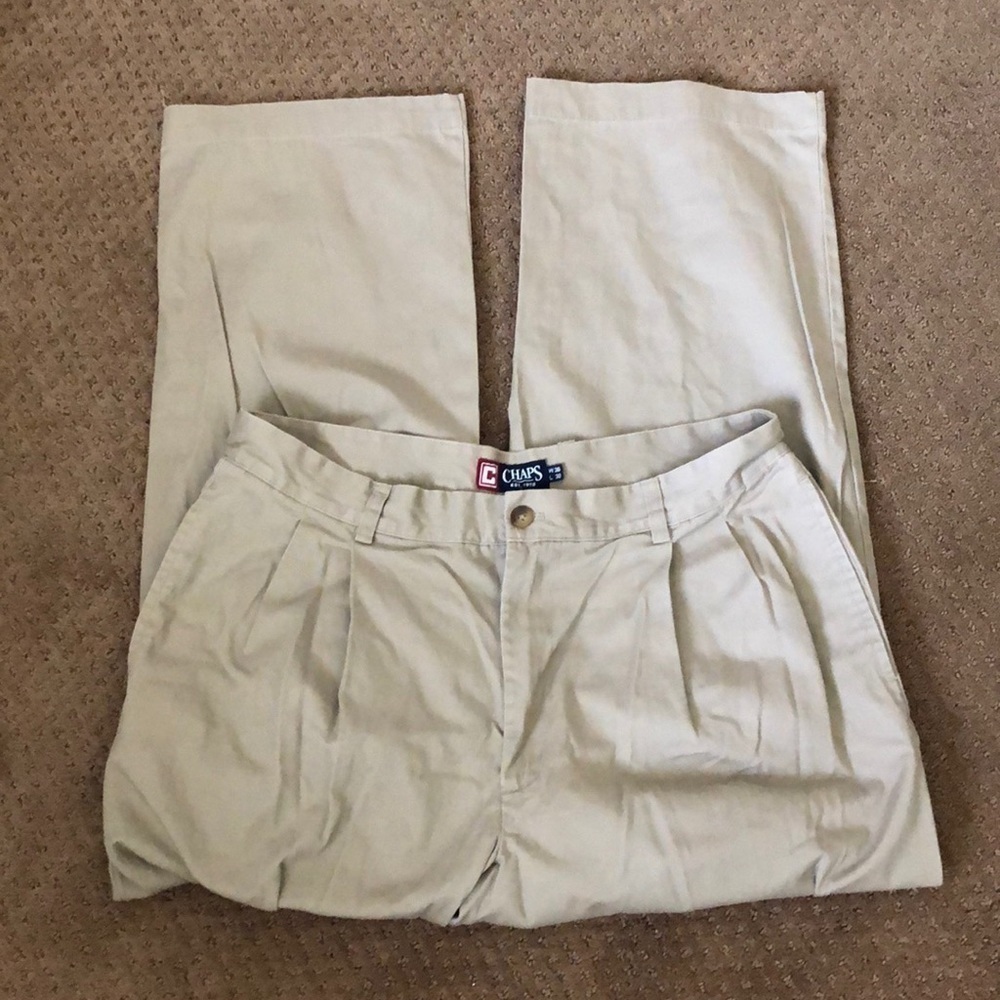 Chaps Men’s Cargo Chap Pants beige